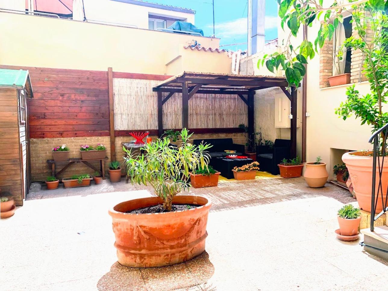 Oasi Urbana Con Terrazza E Vista Lejlighed Cagliari Eksteriør billede