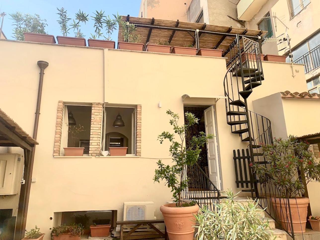 Oasi Urbana Con Terrazza E Vista Lejlighed Cagliari Eksteriør billede