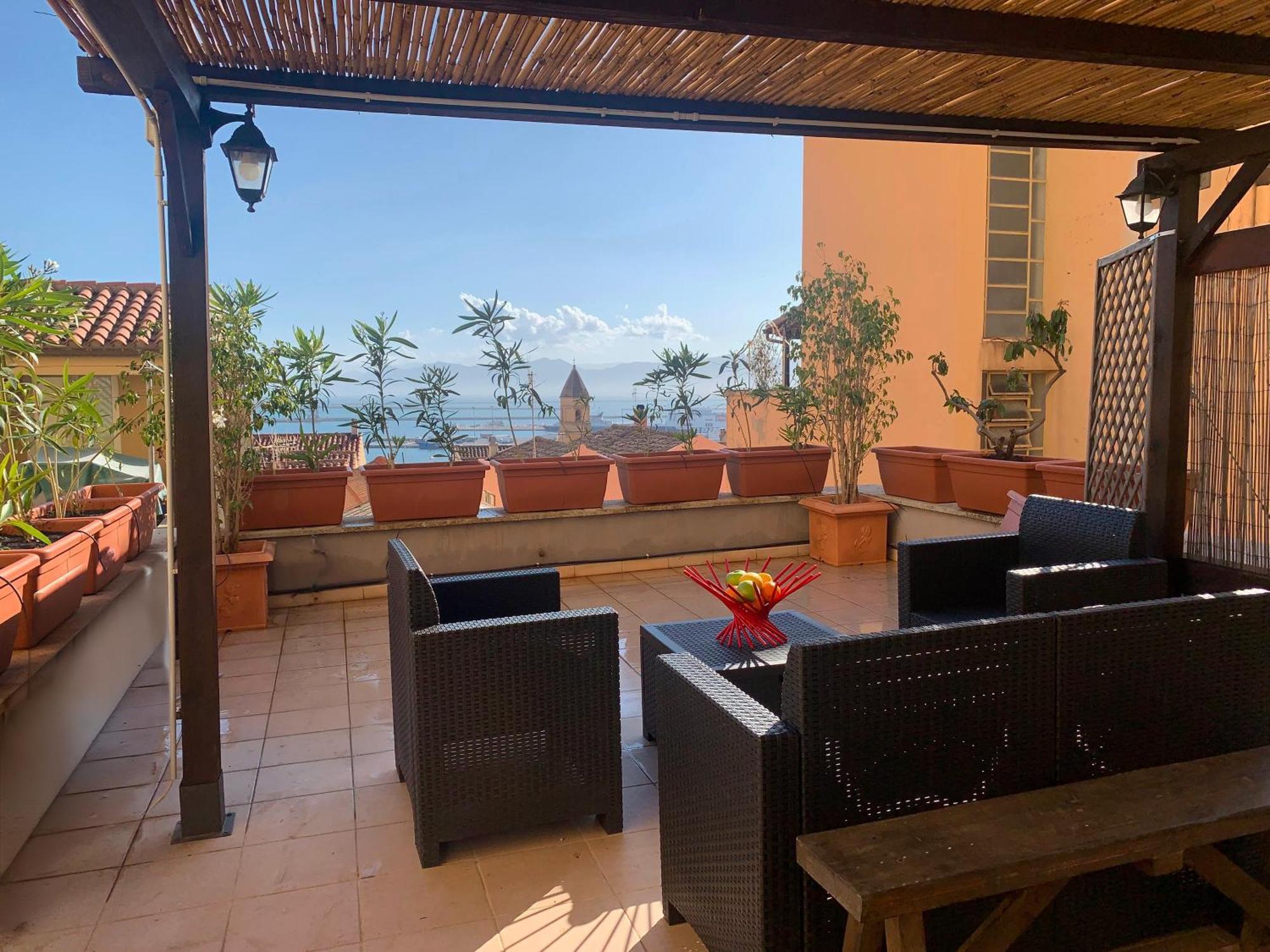 Oasi Urbana Con Terrazza E Vista Lejlighed Cagliari Eksteriør billede