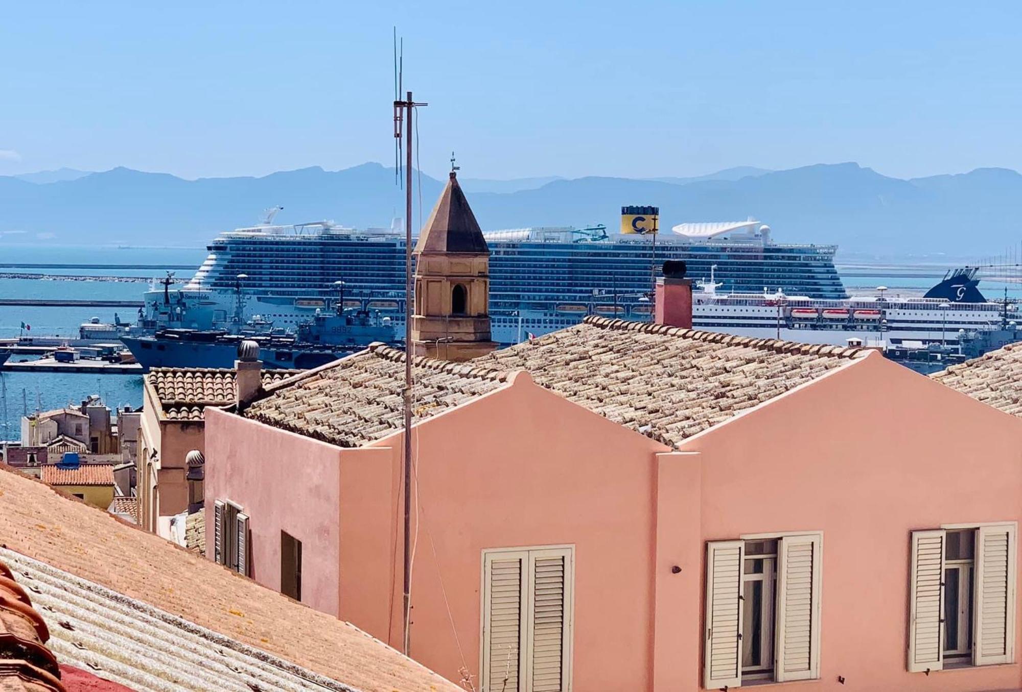 Oasi Urbana Con Terrazza E Vista Lejlighed Cagliari Eksteriør billede